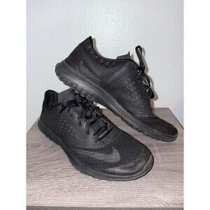 Nike Black Sneakers / Tennis Shoes Size 8